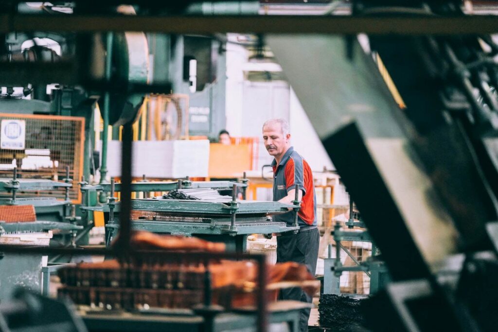 General and operations managers top the list of fastest-growing jobs for 2022.
